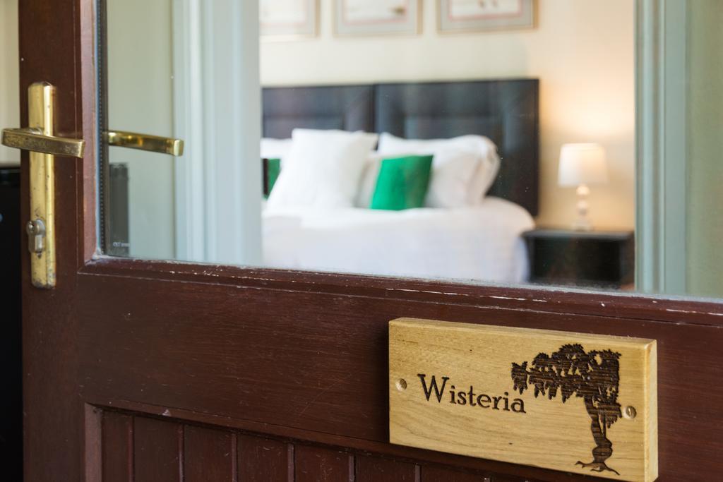 Summerhouse Bed & Breakfast Бристоль Экстерьер фото